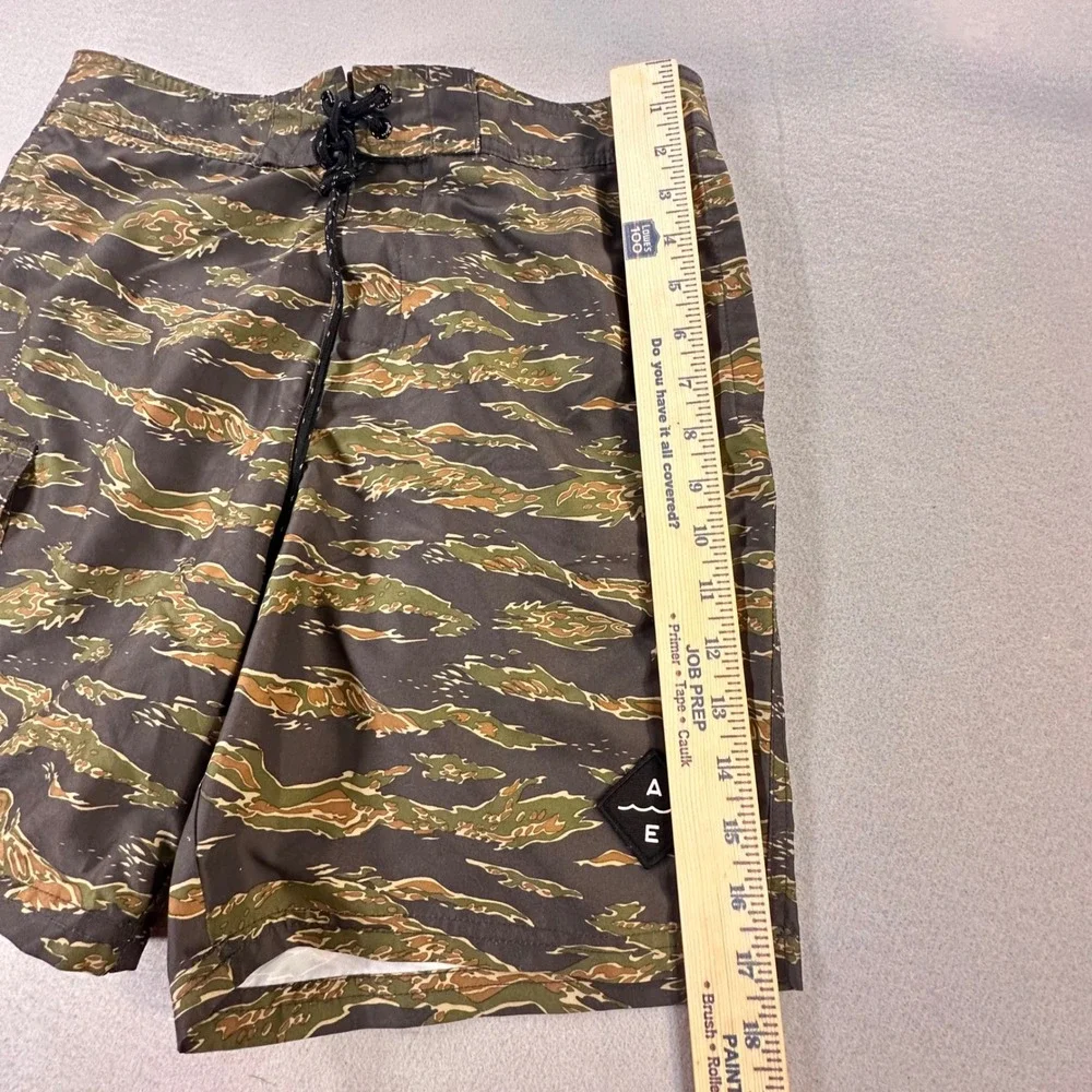 American Eagle Mens Tiger Stripe Camo Board Shorts Green Brown Swim Trunks Small